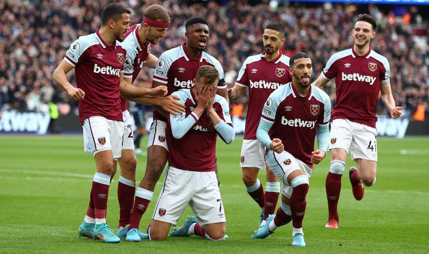 金山重启《封神榜》IP，手游《封神缘起》预计10月上线